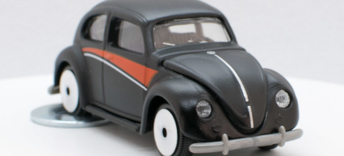 Jada Punch Buggy Volkswagen Beetle: 2021 Wave 3 Black with Red - Front Right